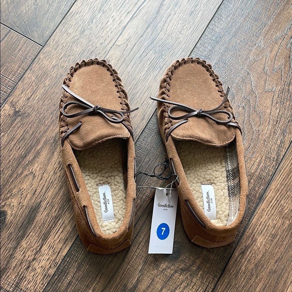 Goodfellow & Co Brown Suede Chestnut Leather Moccasin Slippers New Size 7
